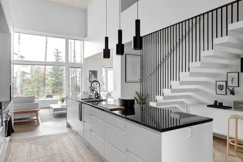 Stunning house - 4bdr, sauna, free Wi-Fi + parking