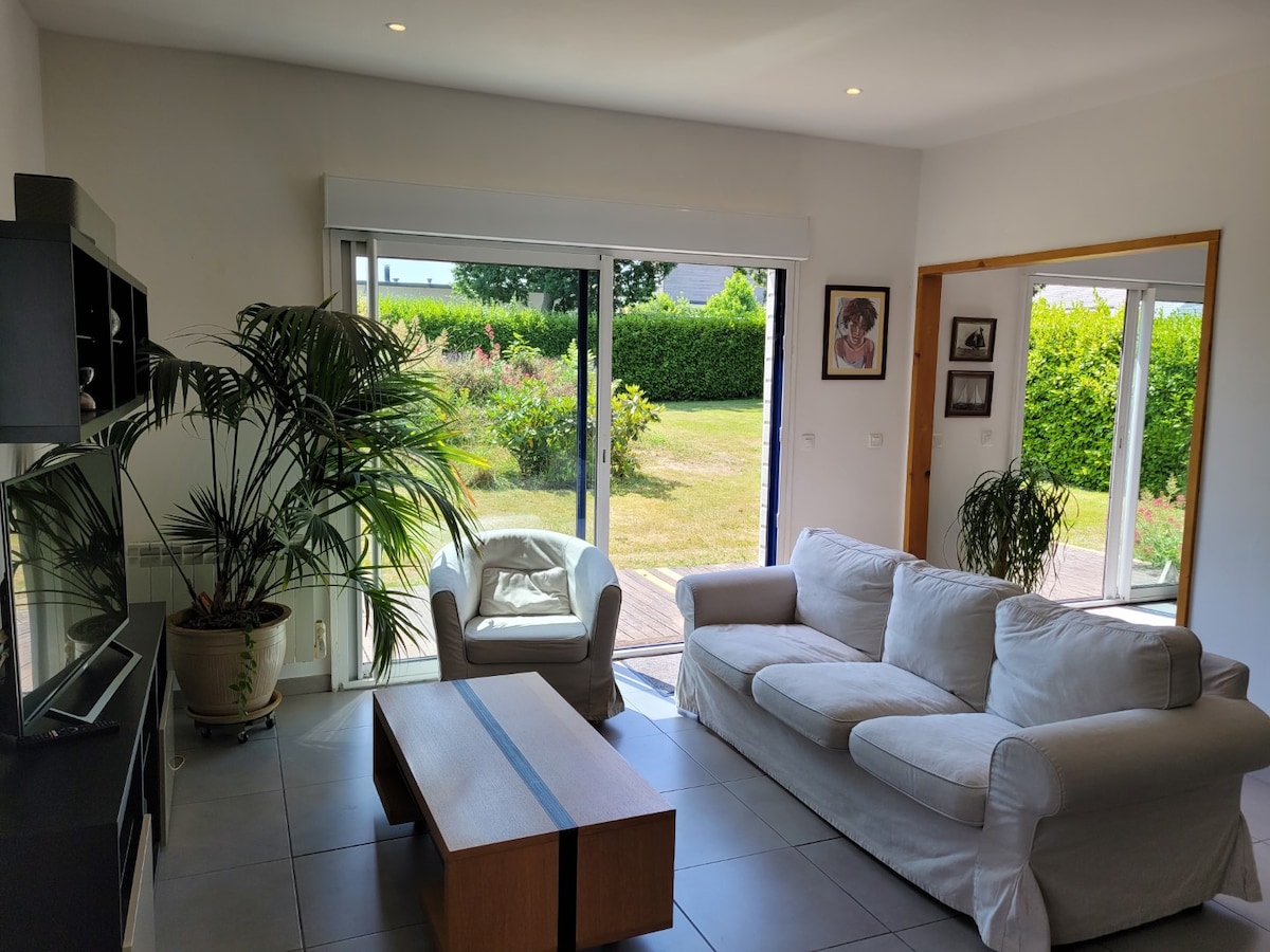 Top performing Airbnb: Single-story in Crozon, close to the beach in Crozon
