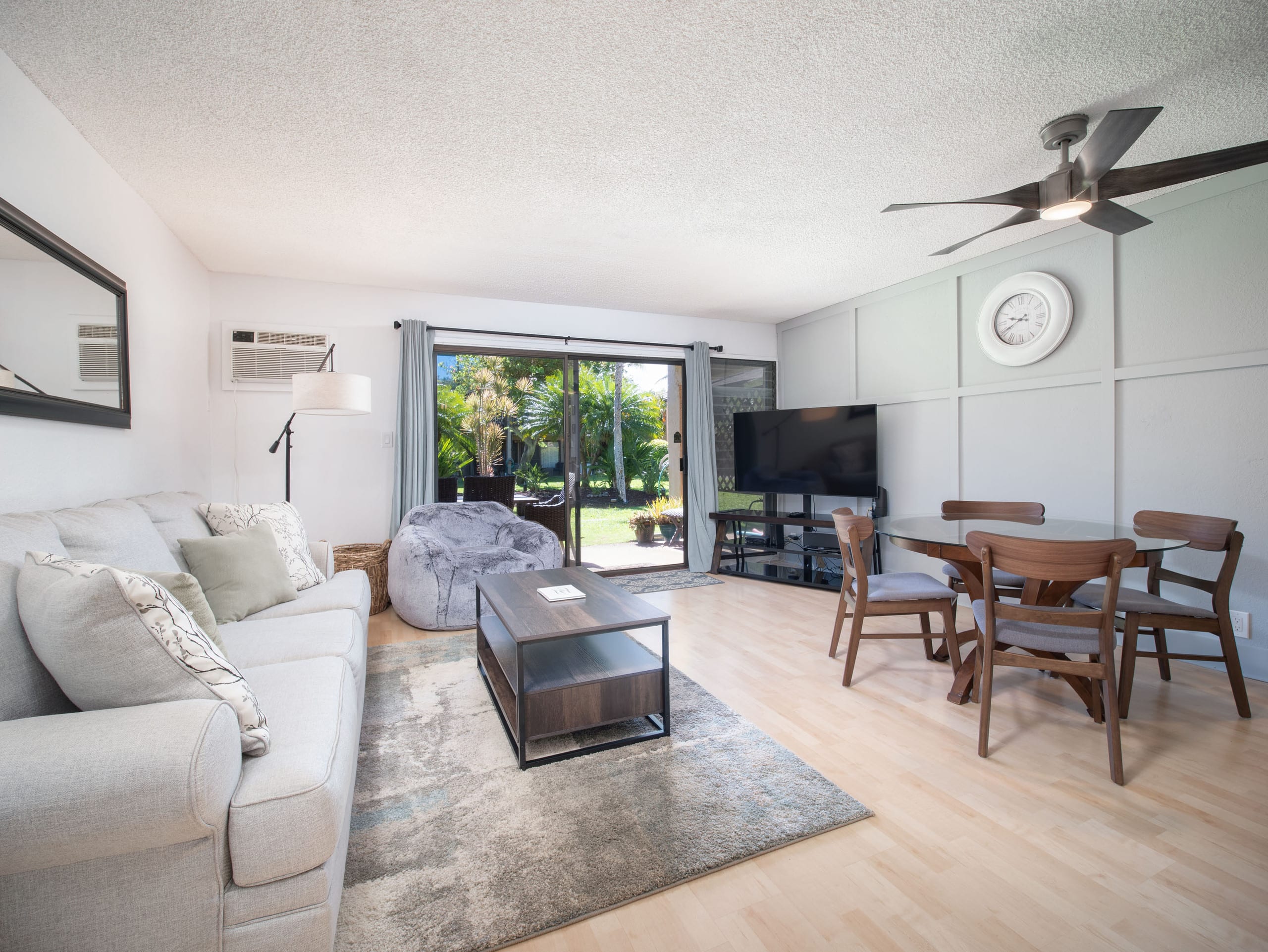 Condo in Kihei · ★4.88 · 1 bedroom · 2 beds · 1 bath - Image 2