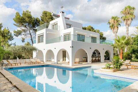 Renovated Villa - Luxury Getaway CO2 Negative