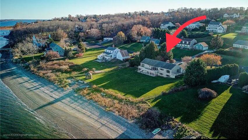 Luxury Beachfront Peaceful Large Yard Mooring gallery image 2