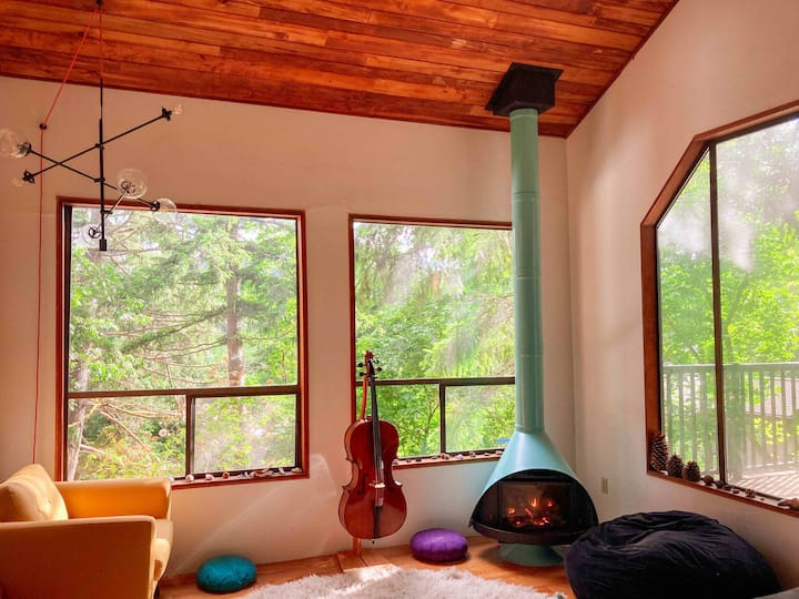 Modern Treehouse Retreat--peace, Views, Connected - Eugene