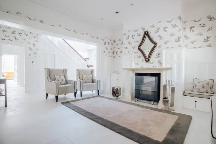 Awesome 7 Bedroom Villa With Pool, Gym, Games Room - Sandbanks