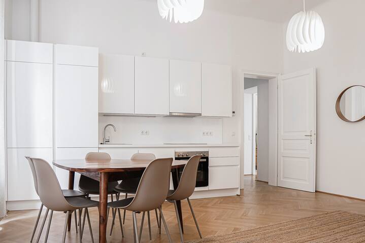 Magnificent 2 Bedroom apartment – Apartment 6 gallery image 4