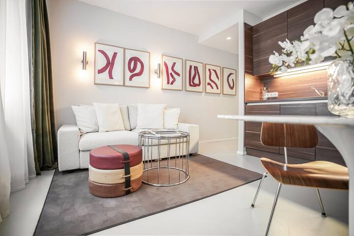 Moonlight Apt 1 gallery image 2