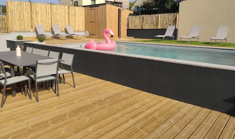 Beautiful family home with pool!