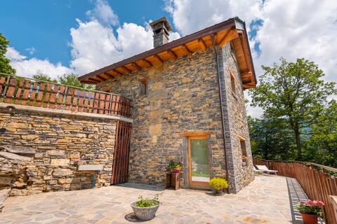 LA TORRE DEL MANGHEN: Independent Agri-place