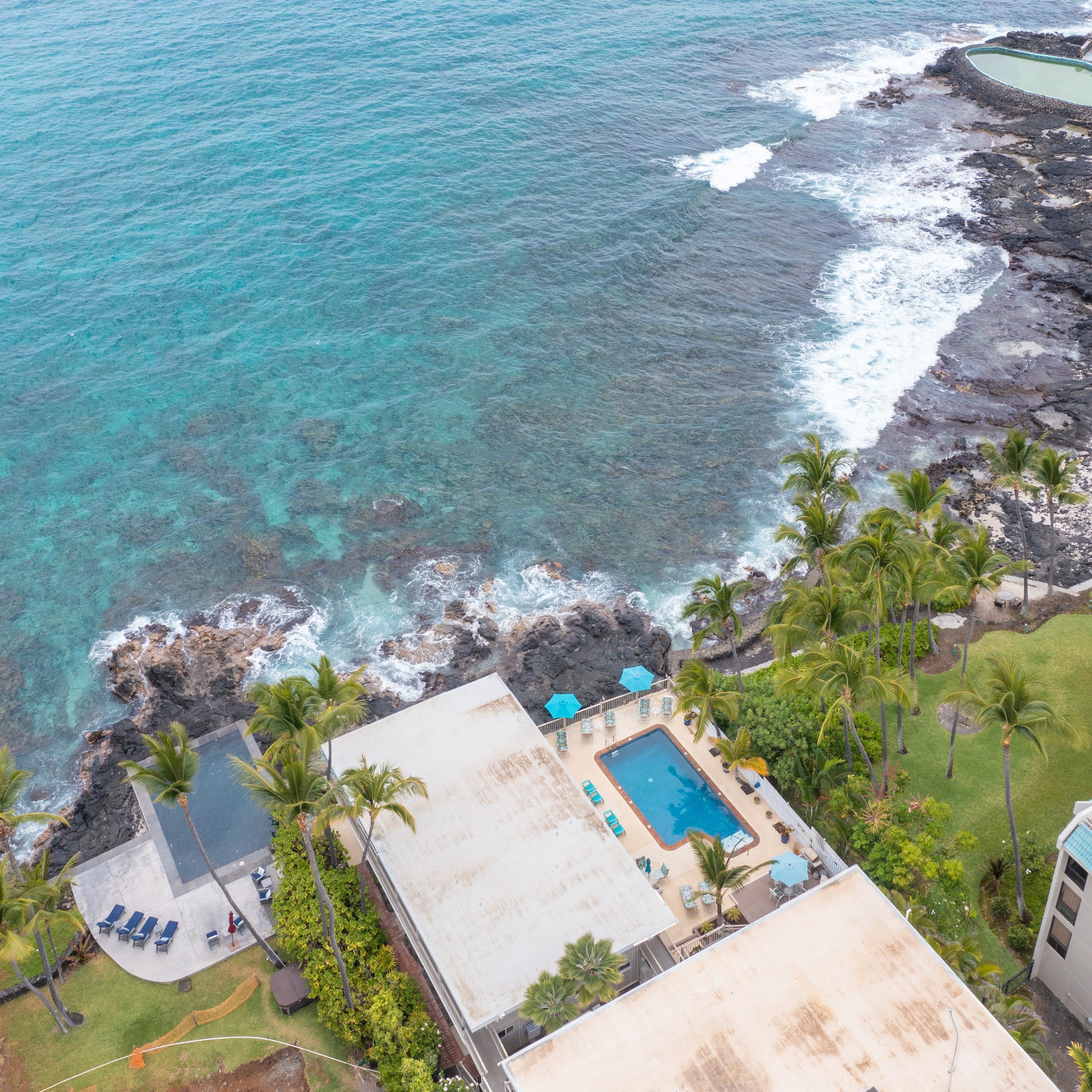 Condo in Kailua-Kona · ★4.88 · 2 bedrooms · 3 beds · 1 bath - Image 9