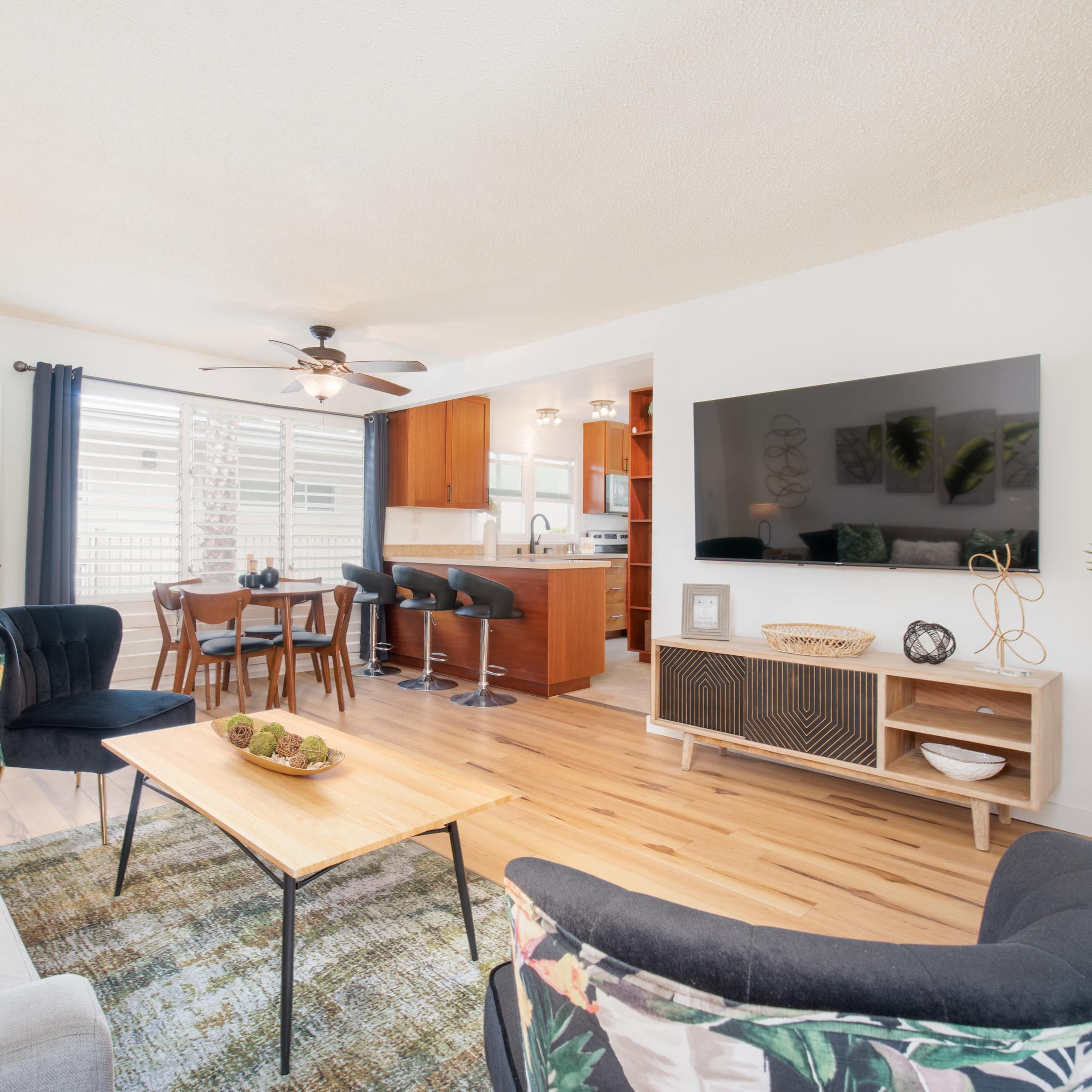 Condo in Kailua-Kona · ★4.88 · 2 bedrooms · 3 beds · 1 bath - Image 10