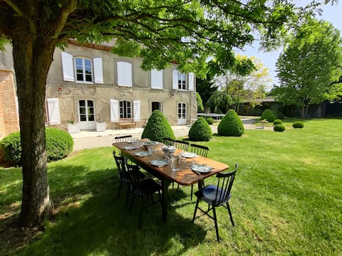 Family Presbytery, 5 br (13 guests) near Giverny