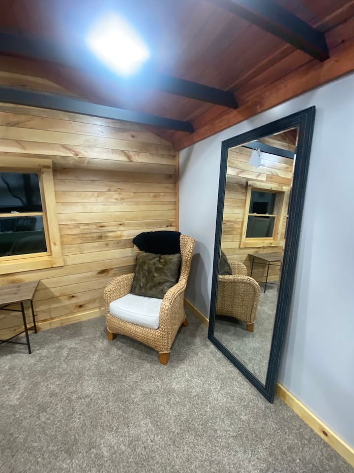 The Woods at Cairn Creek stunning 2 bedroom cabin Cabins for Rent in