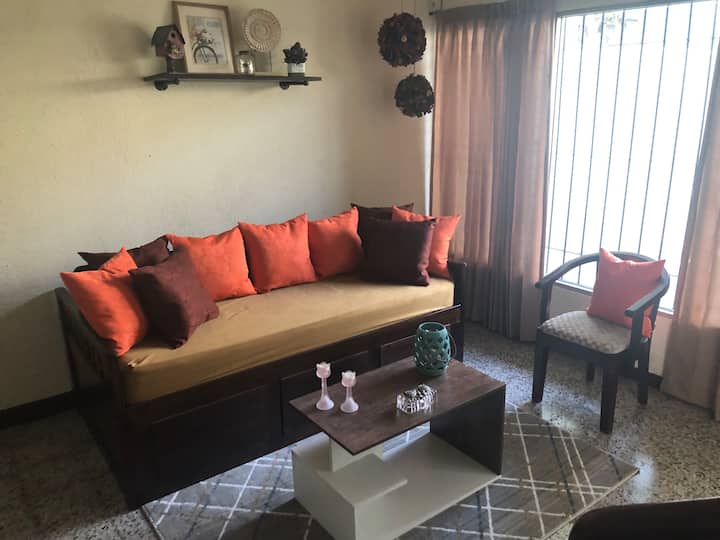 Lindo Apartamento Con Desayuno Incluido - Mazatenango