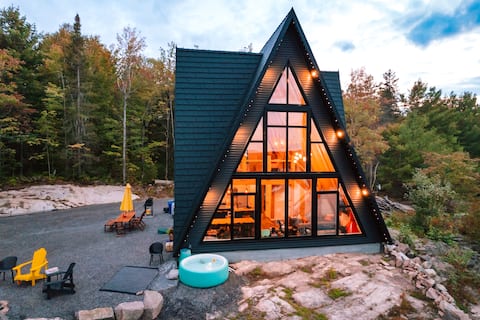AAT Timber A-Frame • Hot Tub • On the French River