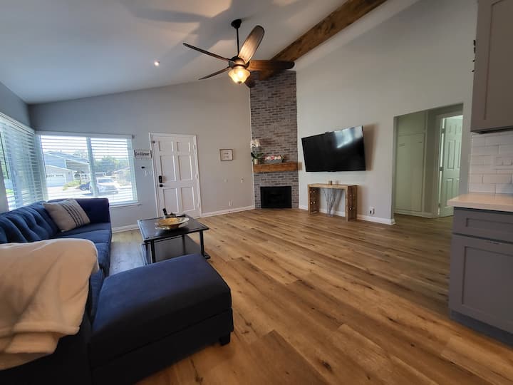 4 Bedroom, Single Level House In Orange County - Aliso Viejo, CA