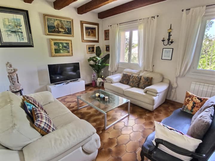 1er éTage De Villa Avec Terrasse Et Jardin - Allauch