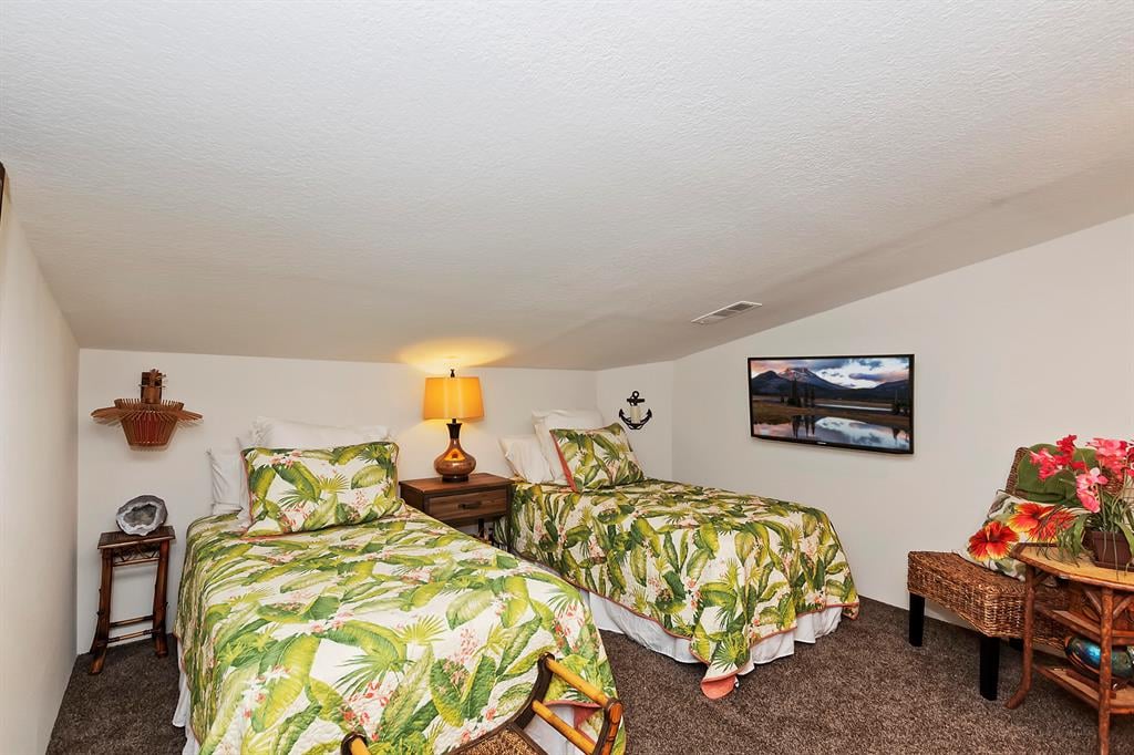 Loft con 2 camas individuales y TV