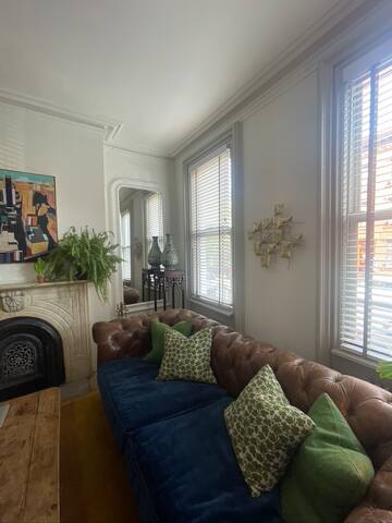 Townhouse with garden gallery image 4