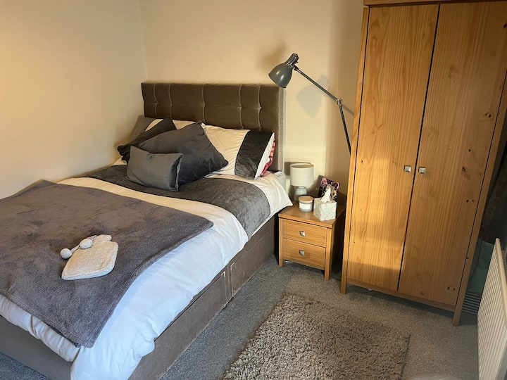 Fabulous Bedroom in Mitchelstown townhouse! Houses for Rent in Cork, County Cork, Ireland Airbnb