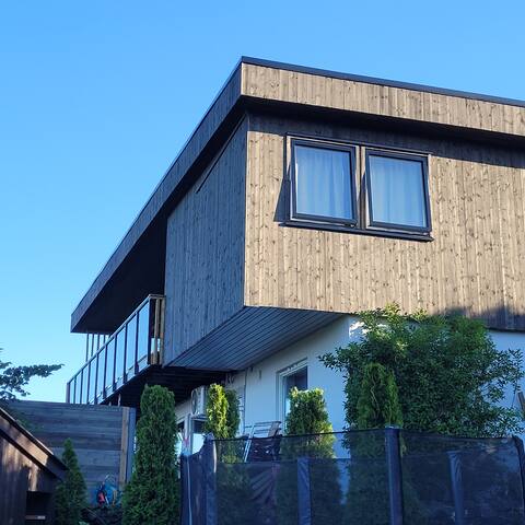 Large single-family home overlooking the Oslo fjord