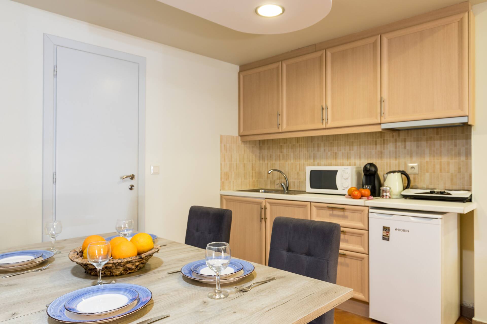 Mon Repos Liston Suites — photo 4