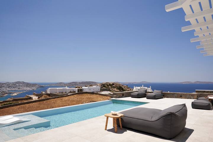Annez Villa with Private Pool & Panoramic Sea View gallery image 3