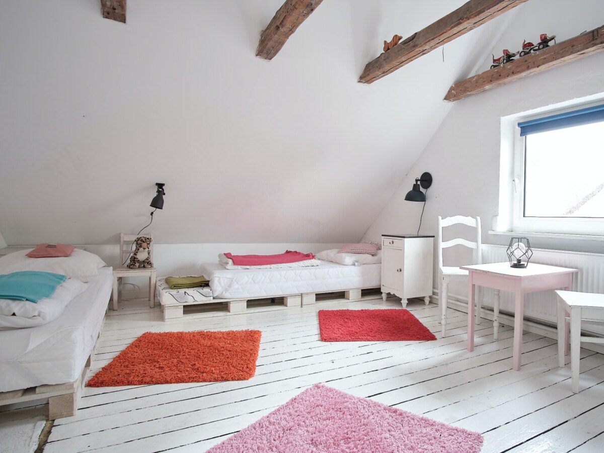 Საბავშვო ოთახი