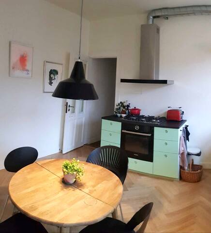 Klassisk herskabslejlighed i centrum af København gallery image 4