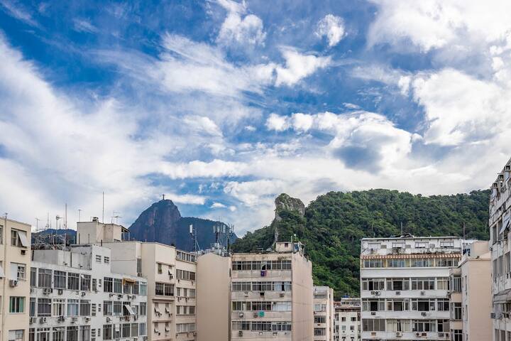 Amazing 3BDR apartment at Copacabana Beach. gallery image 4
