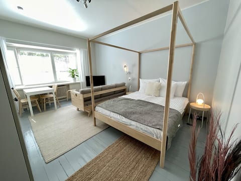 *Charming studio with a great location*