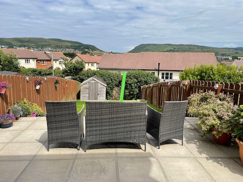 Smart Modern Homely 2 bedroom house.