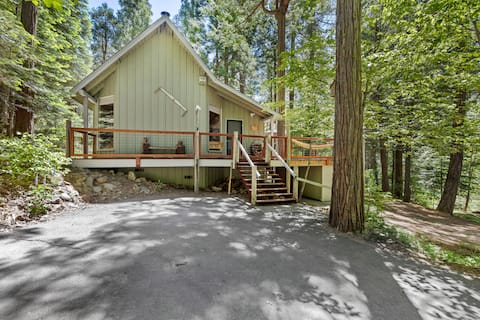 Secluded, Newly updated, Family/Pet friendly Cabin