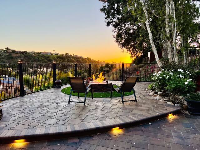 Charming 4-bedroom home w/ hot tub & canyon views gallery image 2