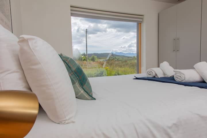 Master bedroom views across to the Cuillin mountain range. 