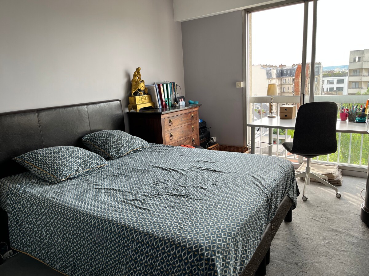 غرفة النوم الرئيسية سرير مزدوج 160 سم