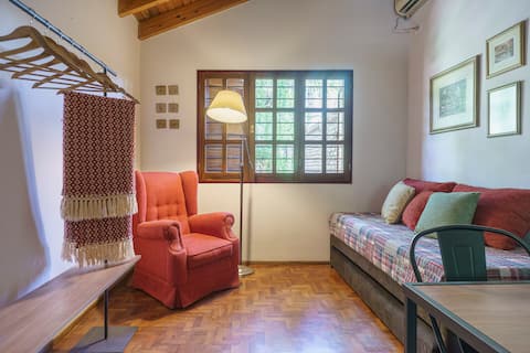 Top Airbnb: Comfortable design duplex with parking in Godoy Cruz