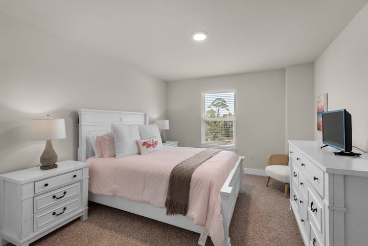 الطابق العلوي: غرفة نوم رقم4 كوين