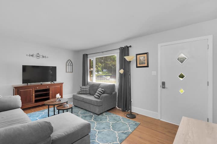 2br Home Near Uptown Charlotte-dog-friendly - Charlotte, NC