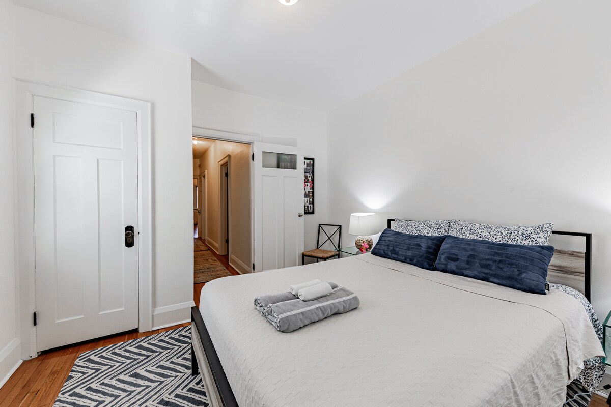 非常舒适的标准双人床