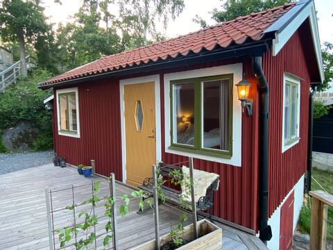Mysig stuga med uteplats