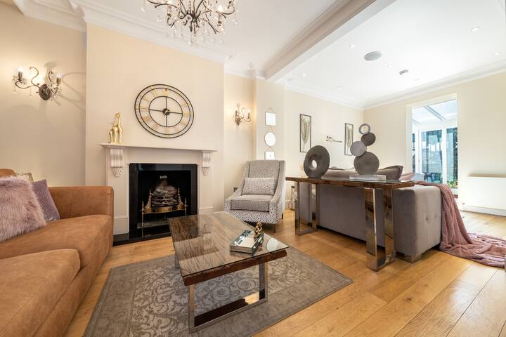 Luxury 4 bedroom house in Knightsbridge belgravia gallery image 2