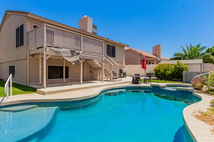 Wunderbare 4 Schlafzimmer mit Pool, tolle Lage!! - Airbnb