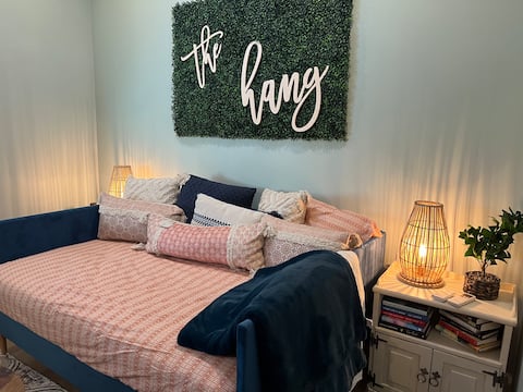 Popular Airbnb listing: The Hang - Music City Suite in Bellevue