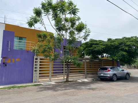 Spacious and quiet house with excellent location!!!