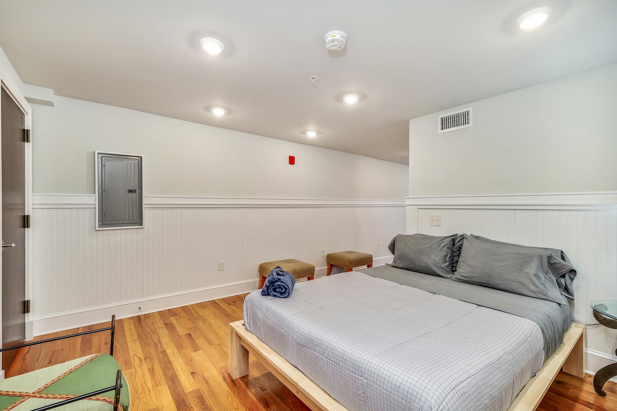 Unit 6 Queen & Sofa Beds, Wi-Fi, Elevator@Old City