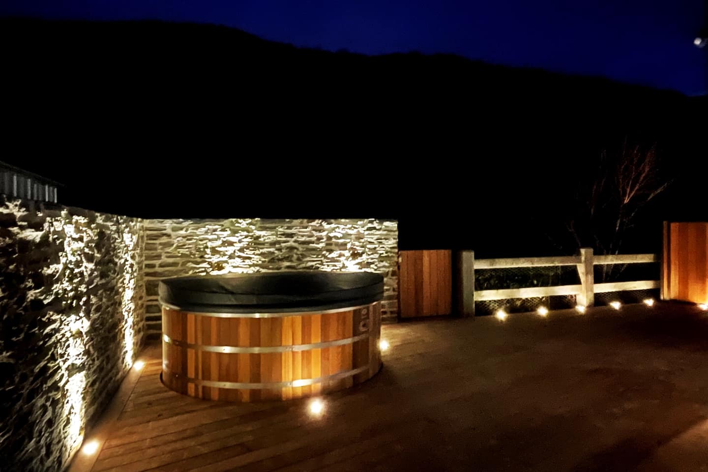 Arrow River Studio - Stunning Location And Hot Tub 5