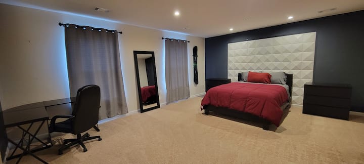 Clean 4 bedroom cul-de-sac near downtown DC