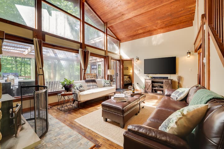 Cabana (4 Guests) - Lake Wallenpaupack, PA