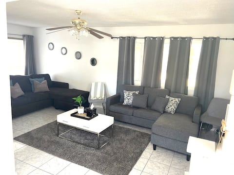 Cheerful Home Carson (SoFi, LAX, DTLA,Long Beach)