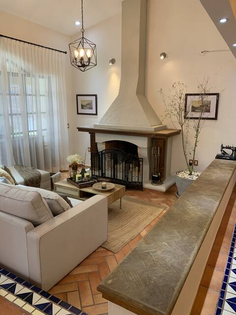 Villa Quinta Lomas complete house with green areas