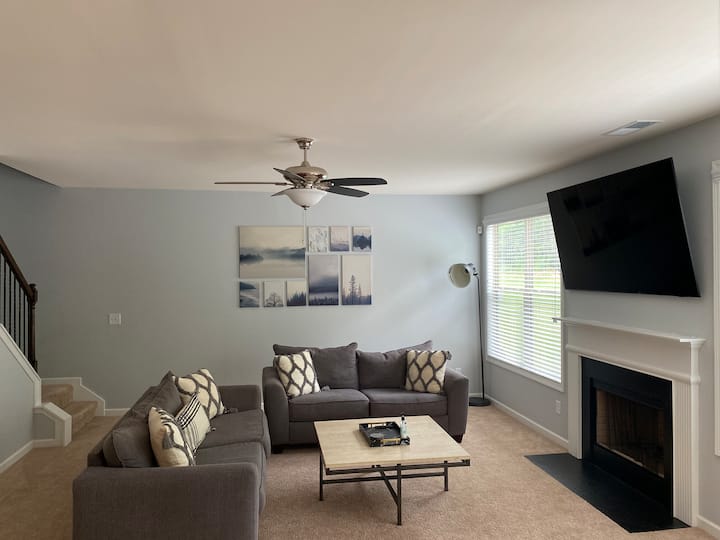 Private, Spacious, And Cozy House Ready For You - Suwanee, GA